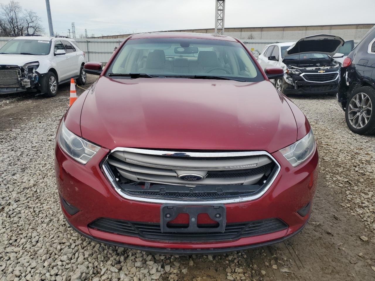 2013 Ford Taurus - Image 5