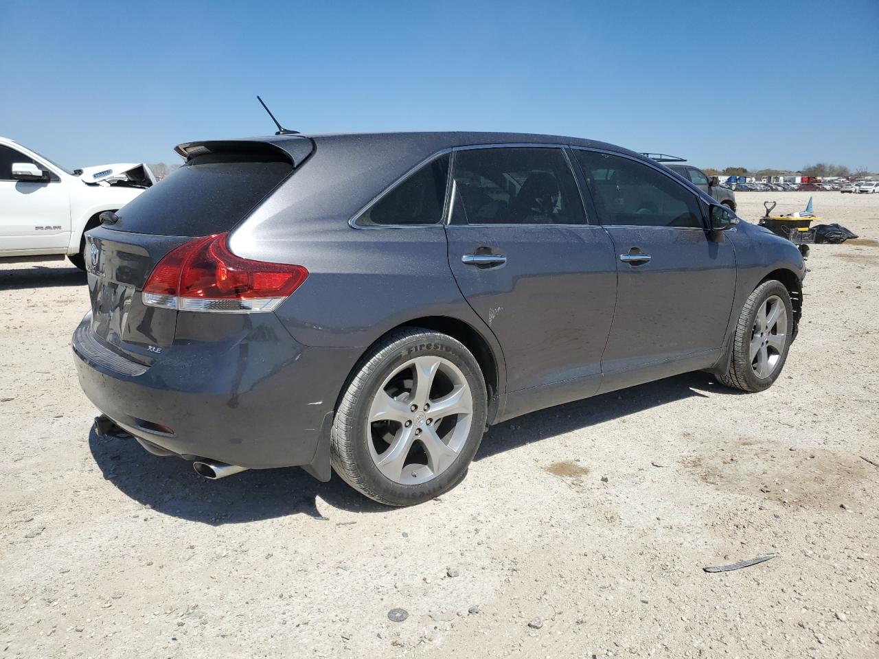 2015 Toyota Venza - Image 3