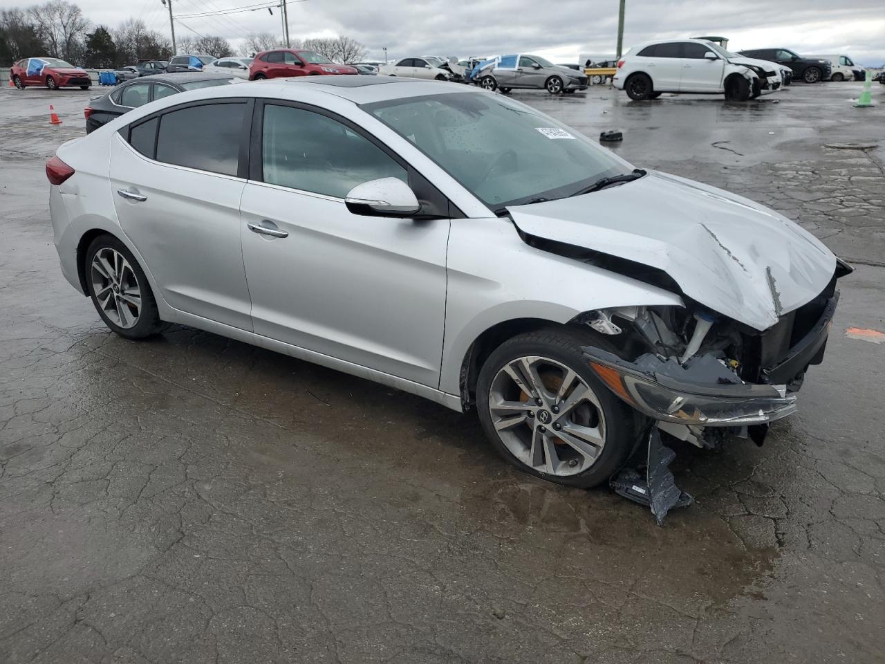 2017 Hyundai Elantra - Image 4