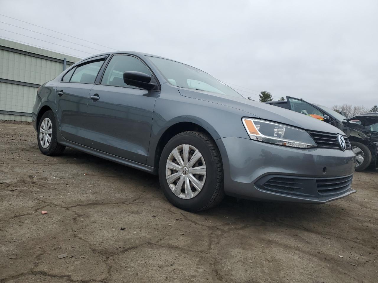 2014 Volkswagen Jetta - Image 4