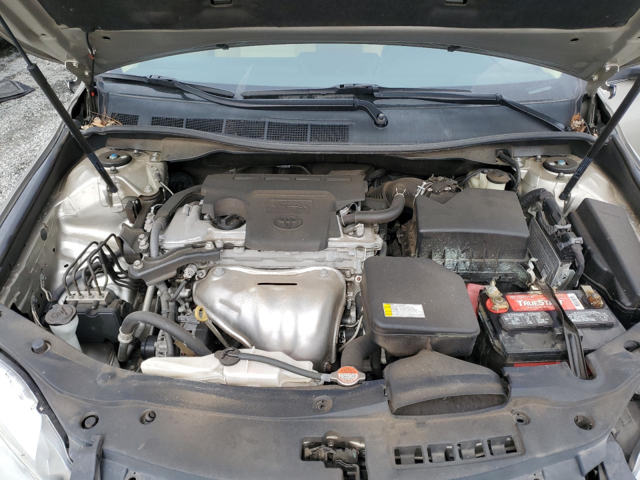 2016 Toyota Camry - Image 11