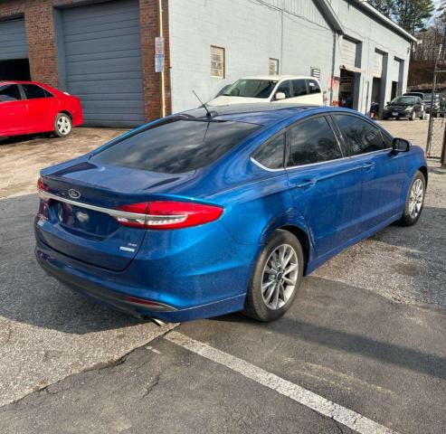 Sedans FORD FUSION 2017 Granatowy