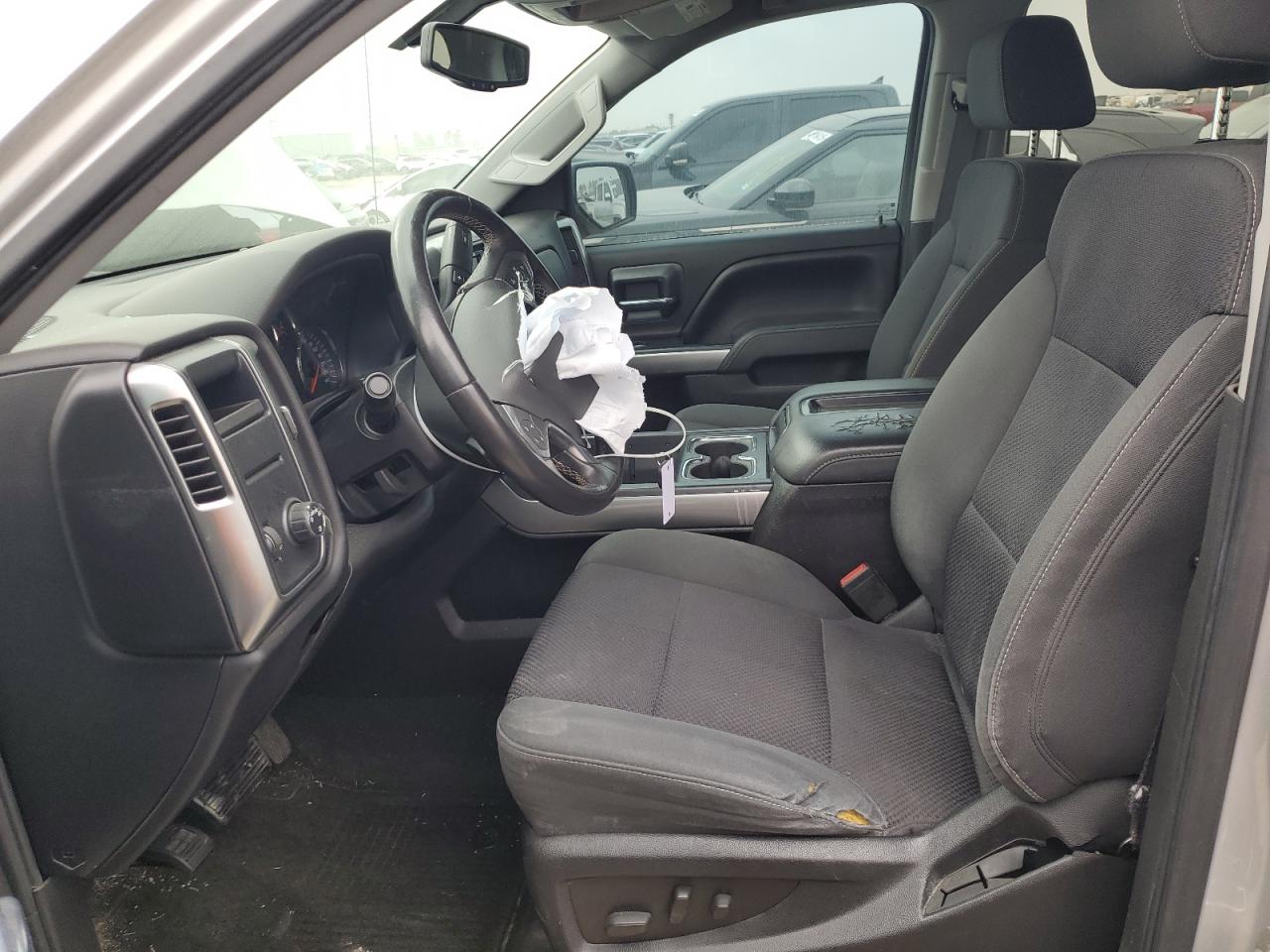 2015 Chevrolet Silverado - Image 7
