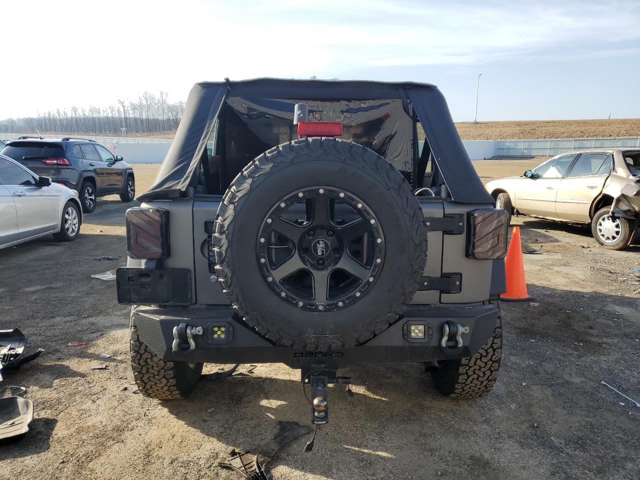 2009 Jeep Wrangler - Image 6