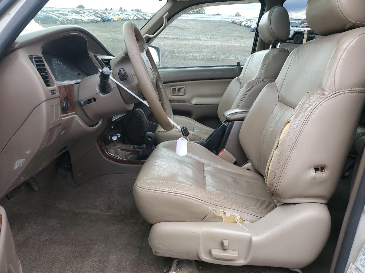 2000 Toyota 4Runner - Image 7