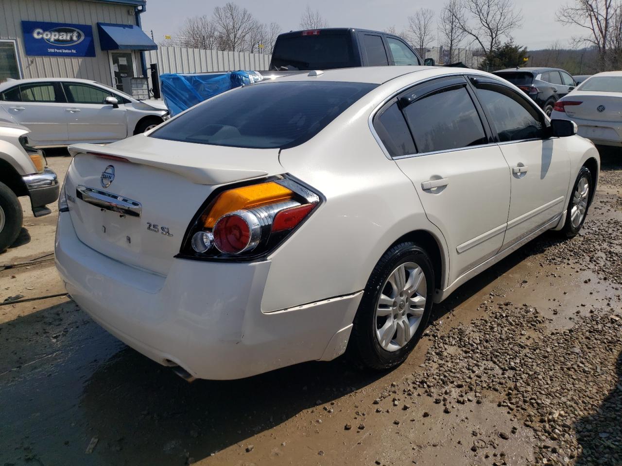 2011 Nissan Altima - Image 3