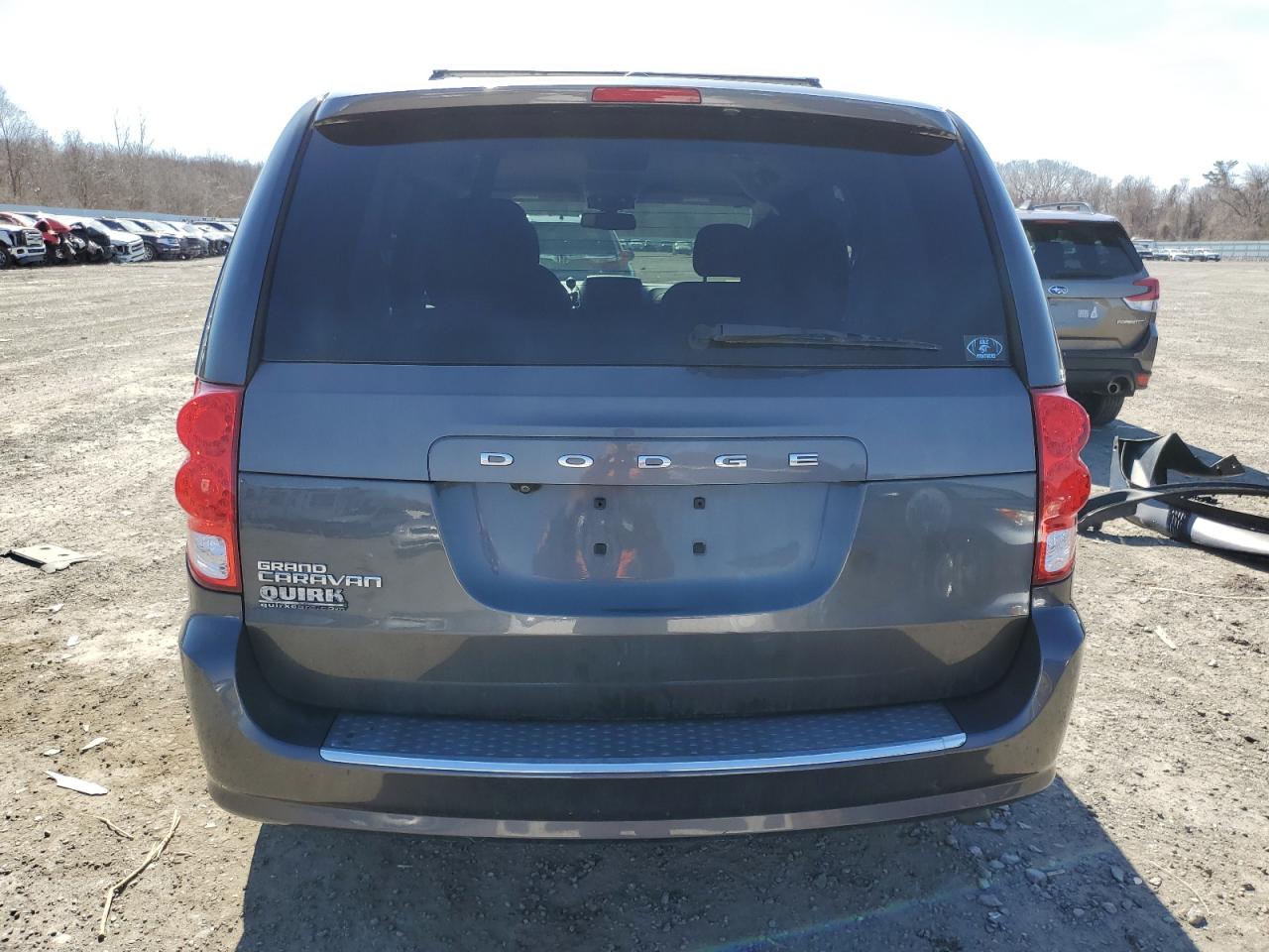 2019 Dodge Caravan - Image 6