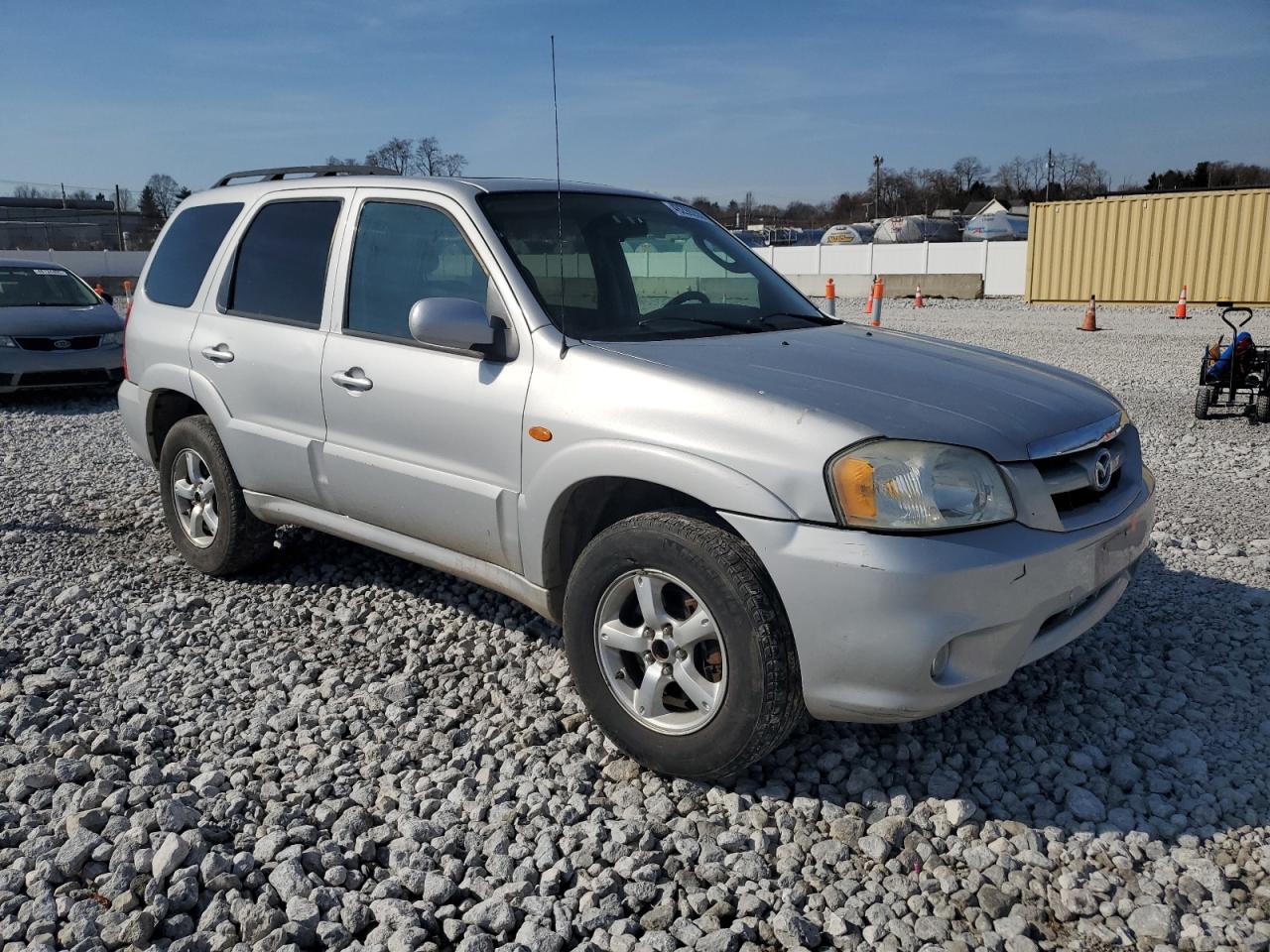 2005 Mazda Tribute - Image 4