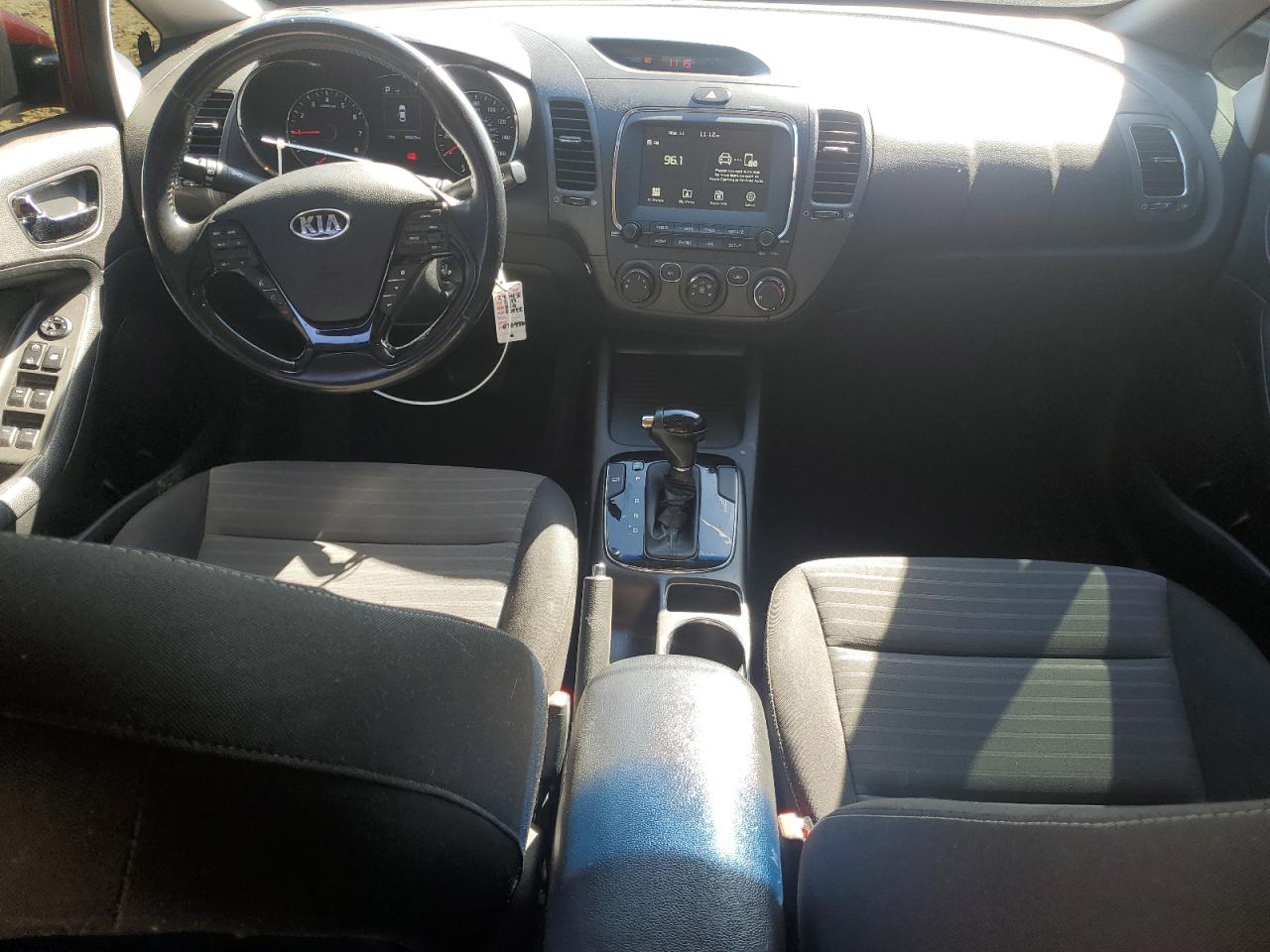 2017 Kia Forte - Image 8