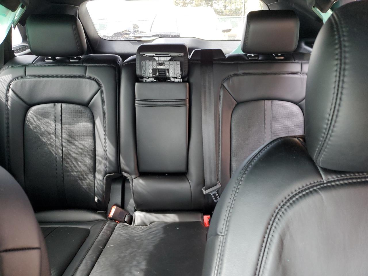 2019 Lincoln Nautilus - Image 10