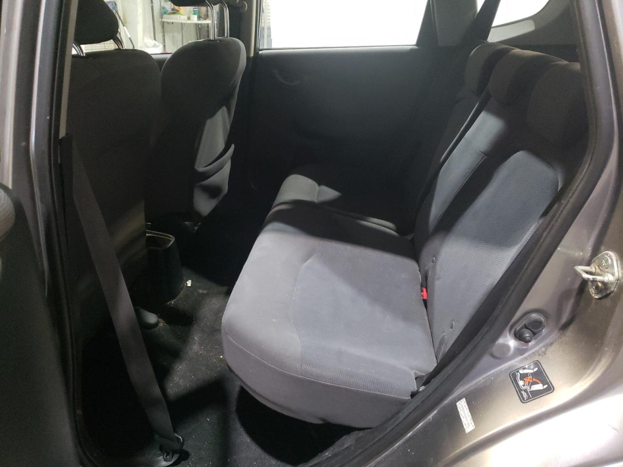 2010 Honda Fit - Image 12