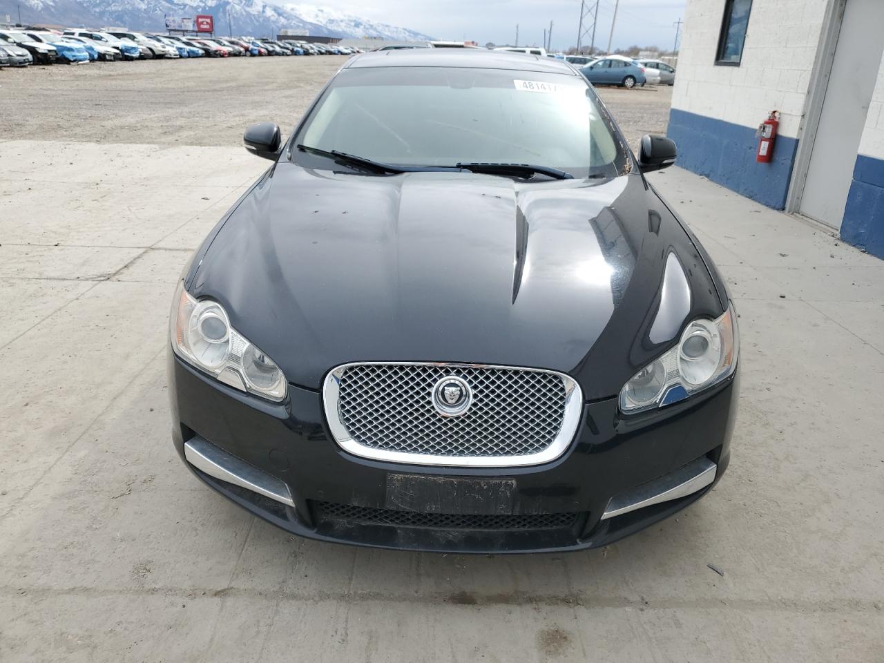 2010 Jaguar XF - Image 5