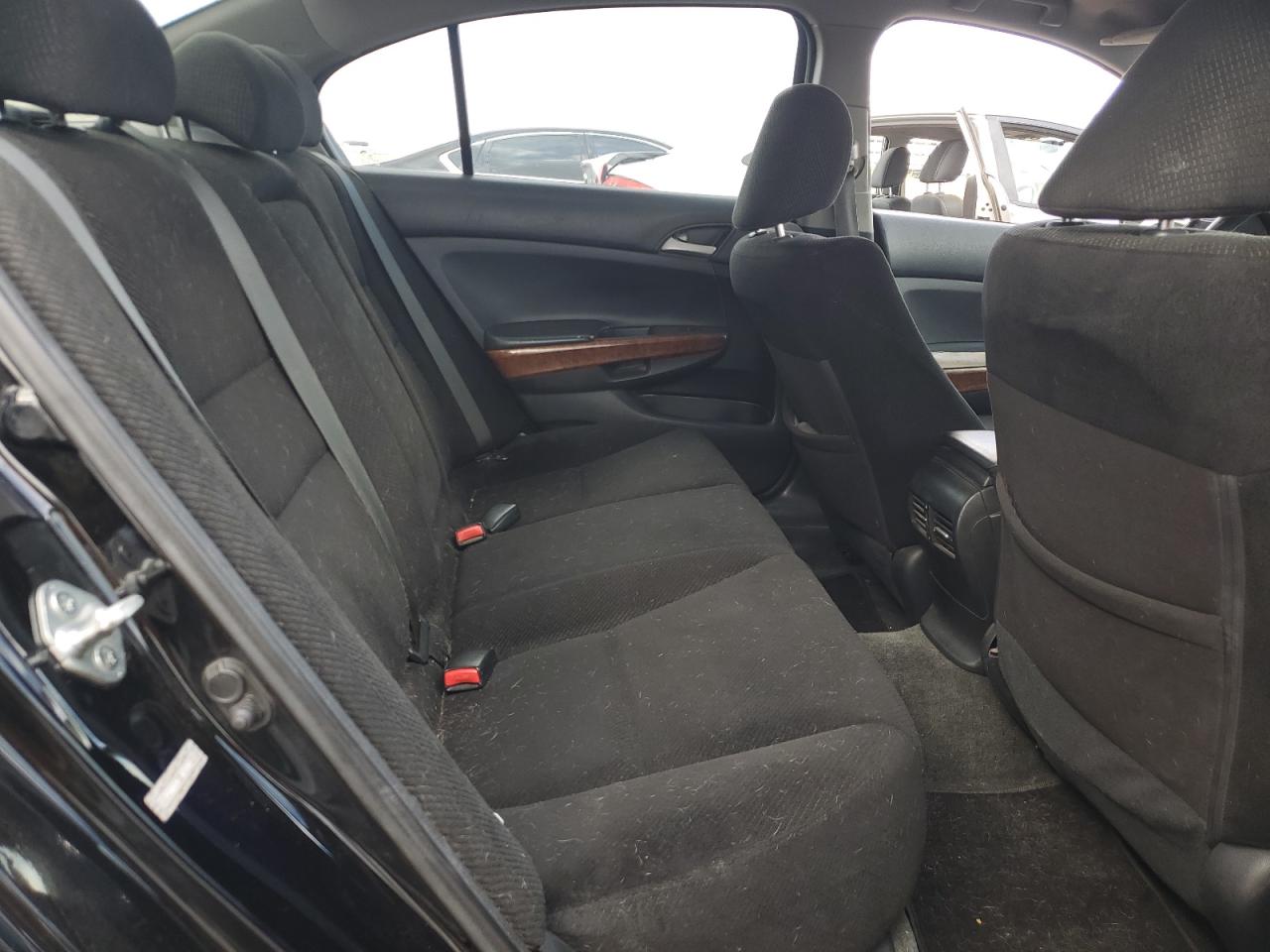 2012 Honda Accord - Image 10