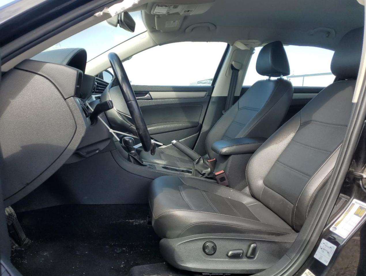 2020 Volkswagen Passat - Image 7
