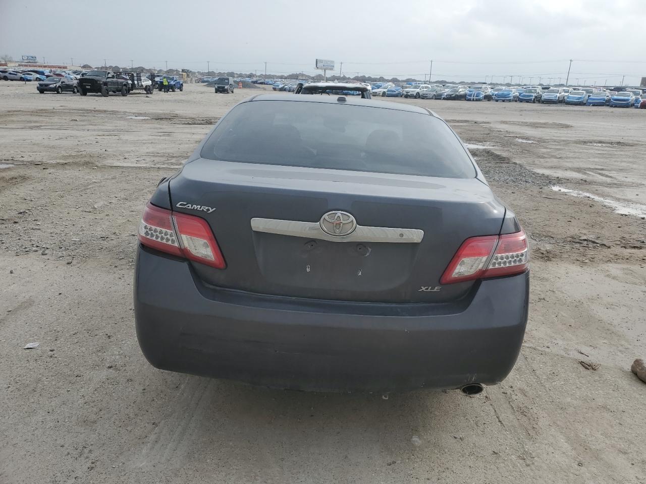 2010 Toyota Camry - Image 6