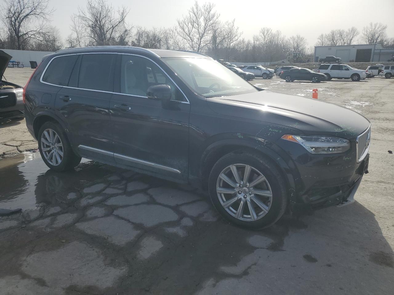 2017 Volvo XC90 - Image 4