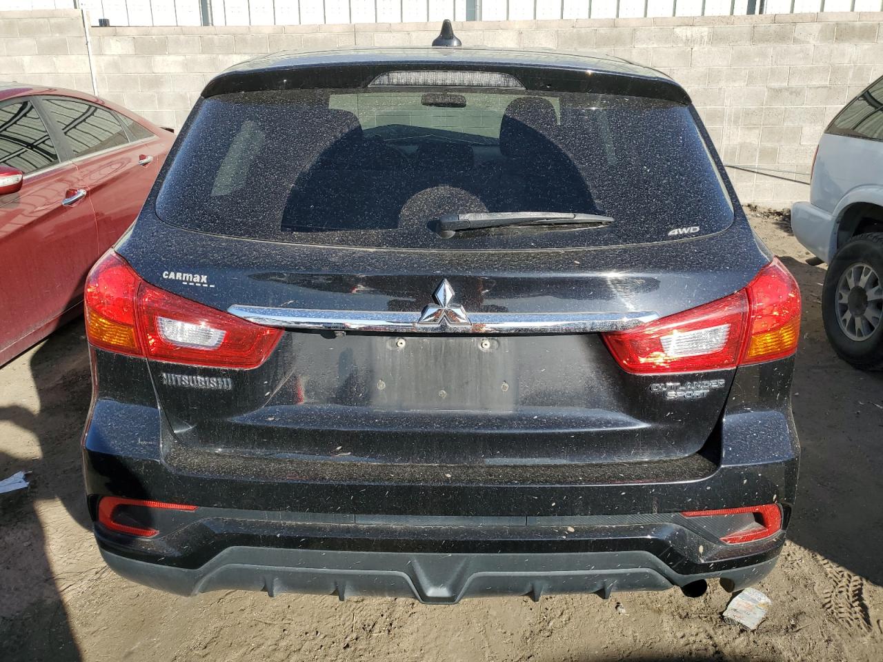 2018 Mitsubishi Outlander - Image 6