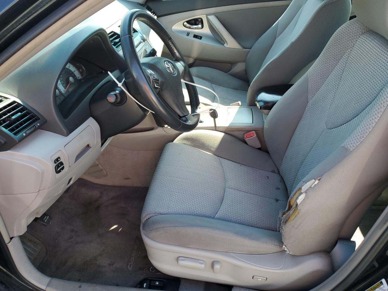 2011 Toyota Camry - Image 7