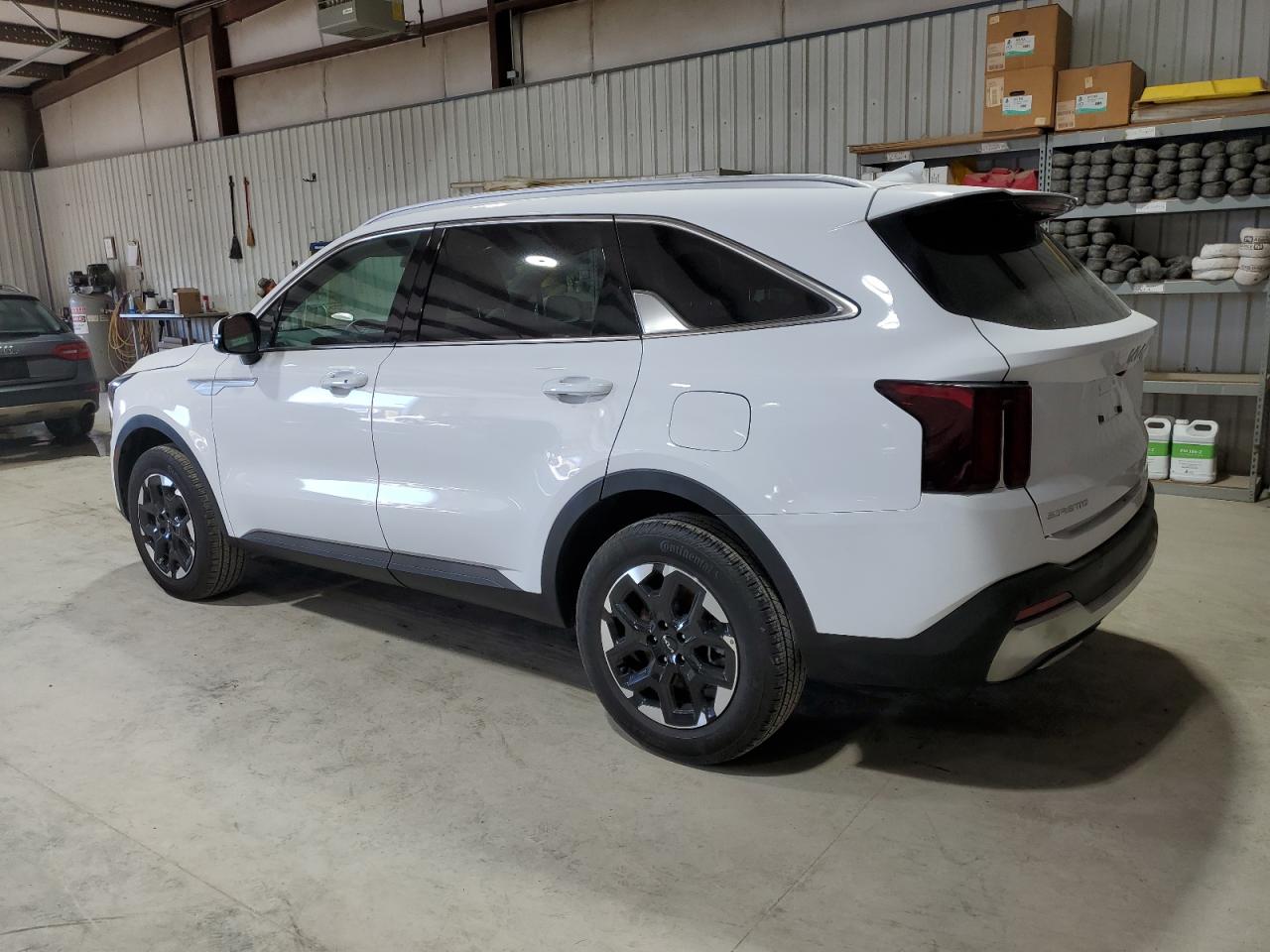 2024 Kia Sorento - Image 2