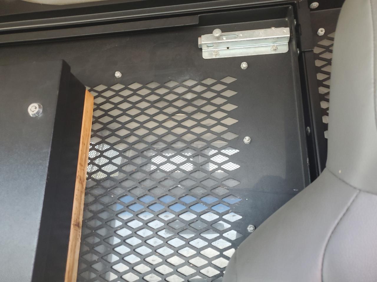 2010 Ford Econoline - Image 10