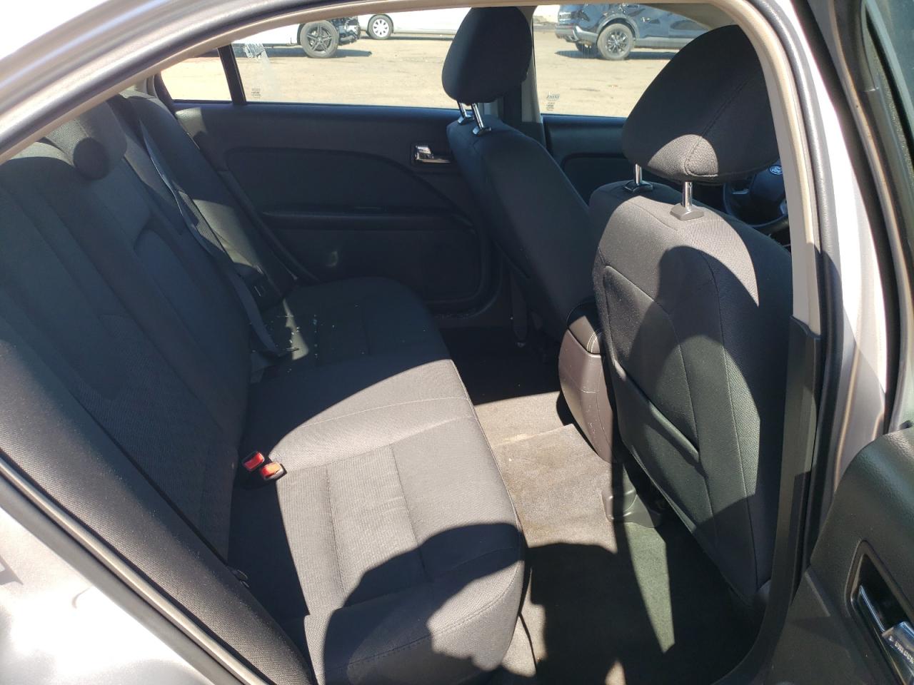 2012 Ford Fusion - Image 10