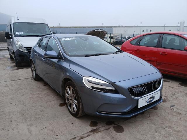 2019 VOLVO V40 INSCRI