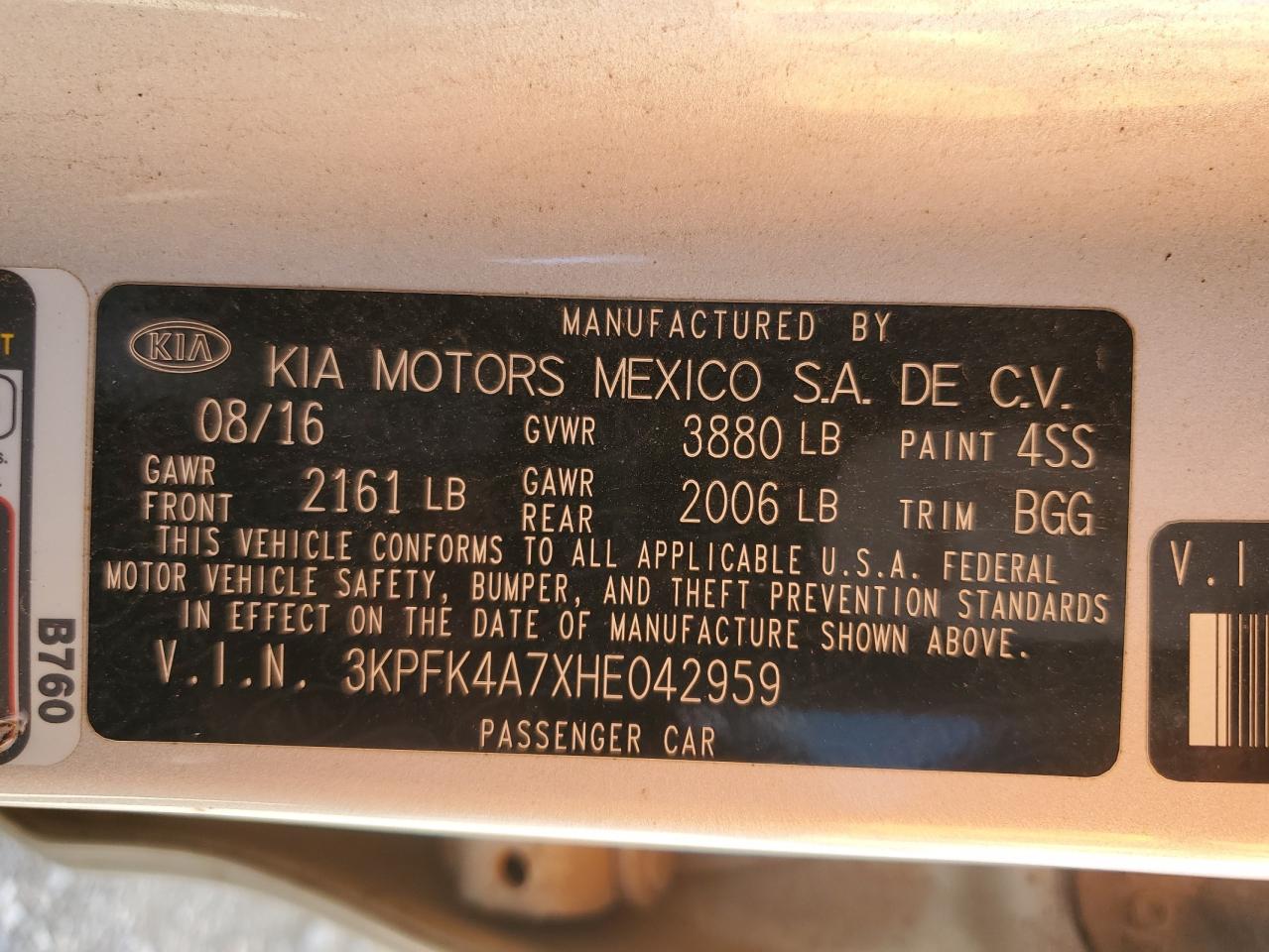 2017 Kia Forte - Image 12