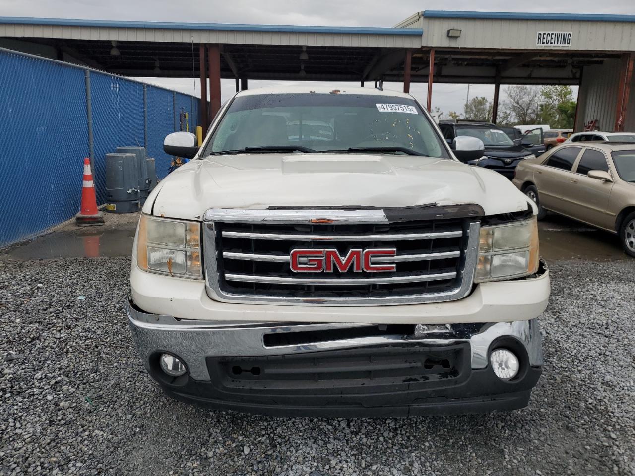 2013 GMC Sierra - Image 5