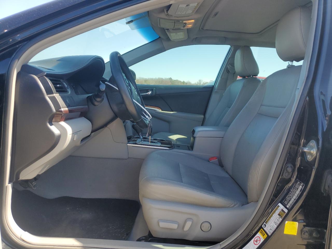 2014 Toyota Camry - Image 7