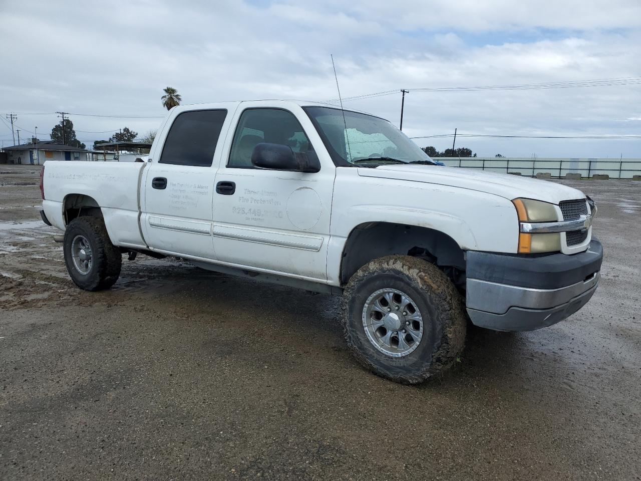 2004 Chevrolet Silverado - Image 4