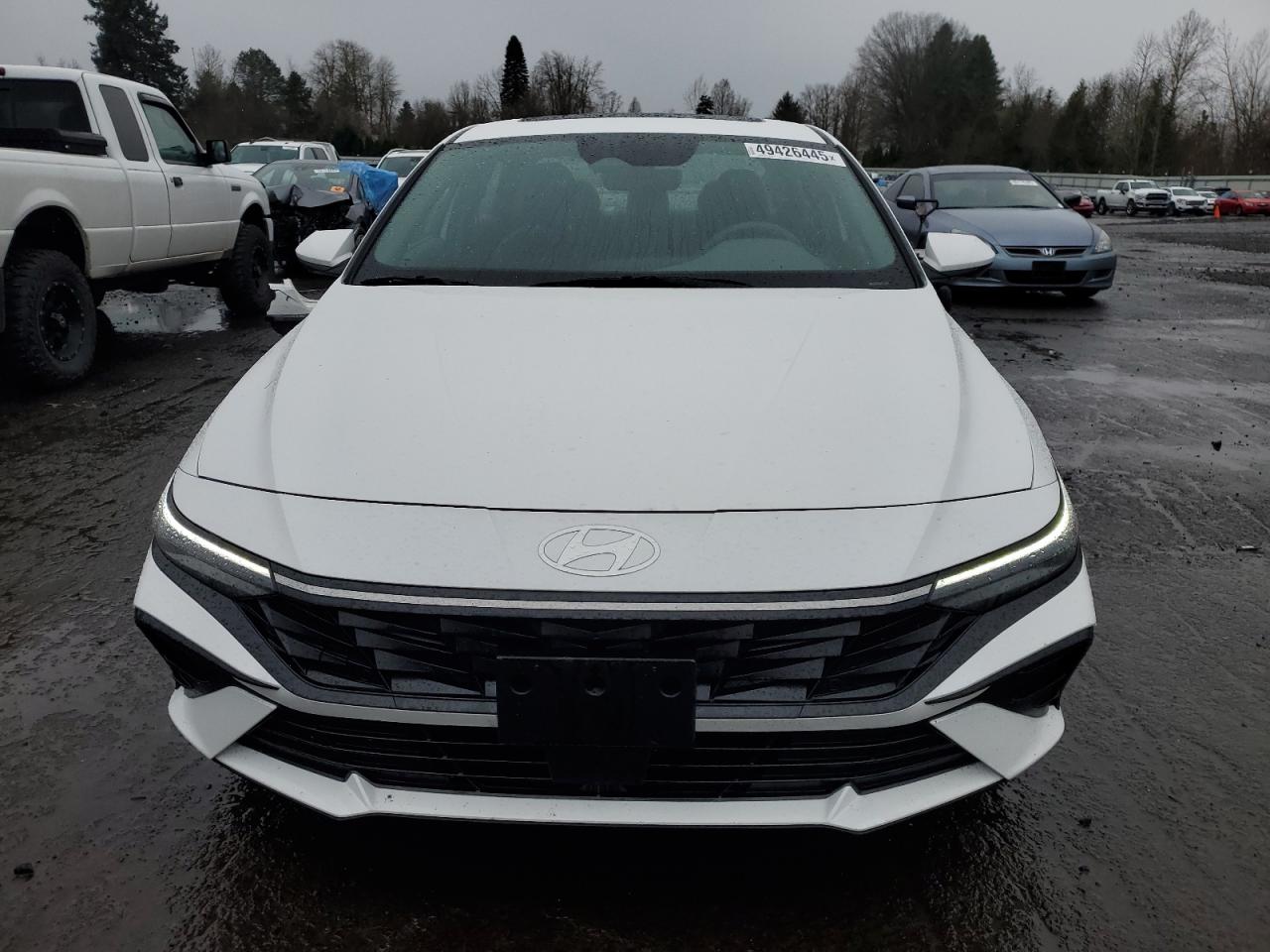 2024 Hyundai Elantra - Image 5