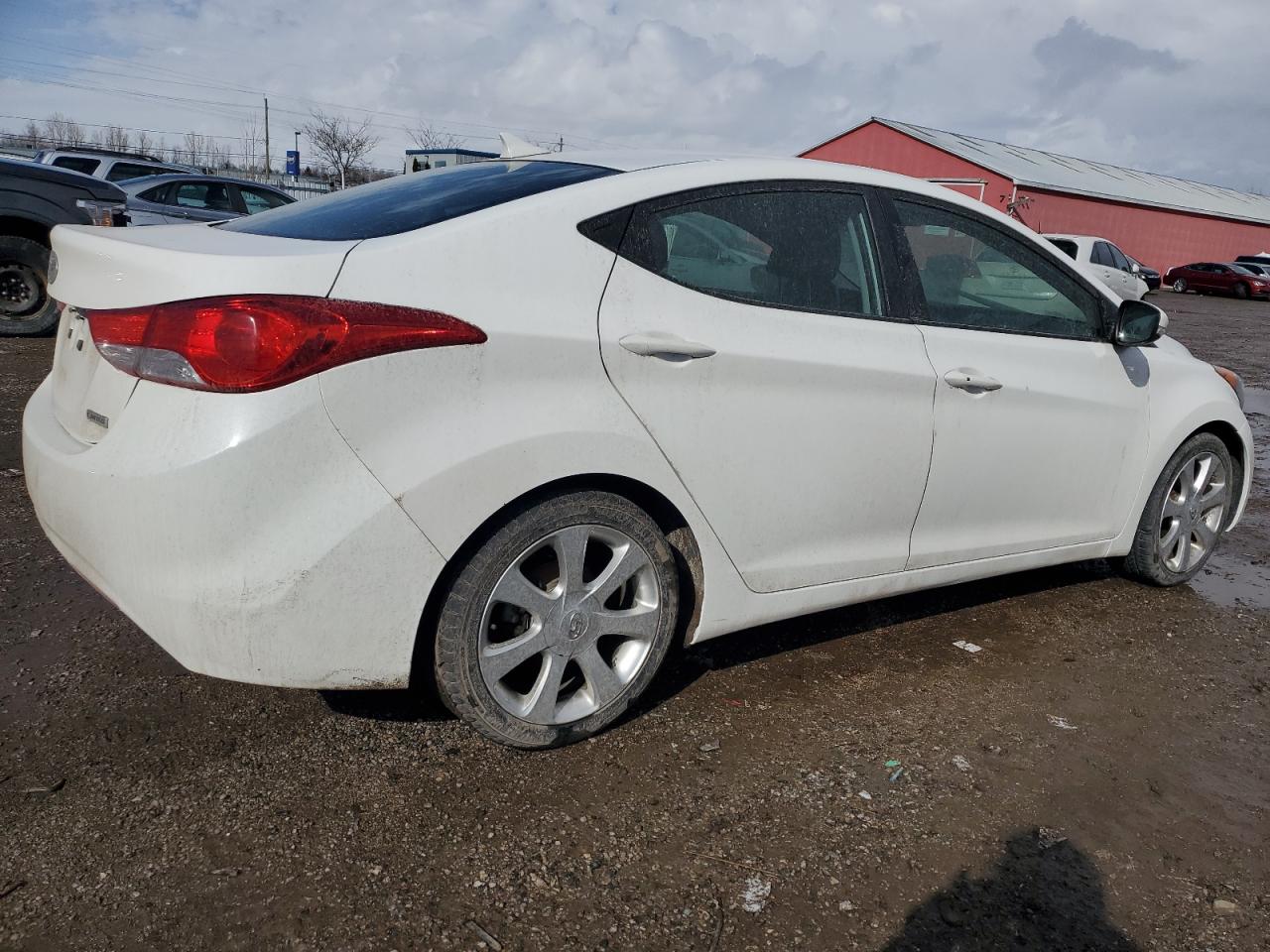 2013 Hyundai Elantra - Image 3