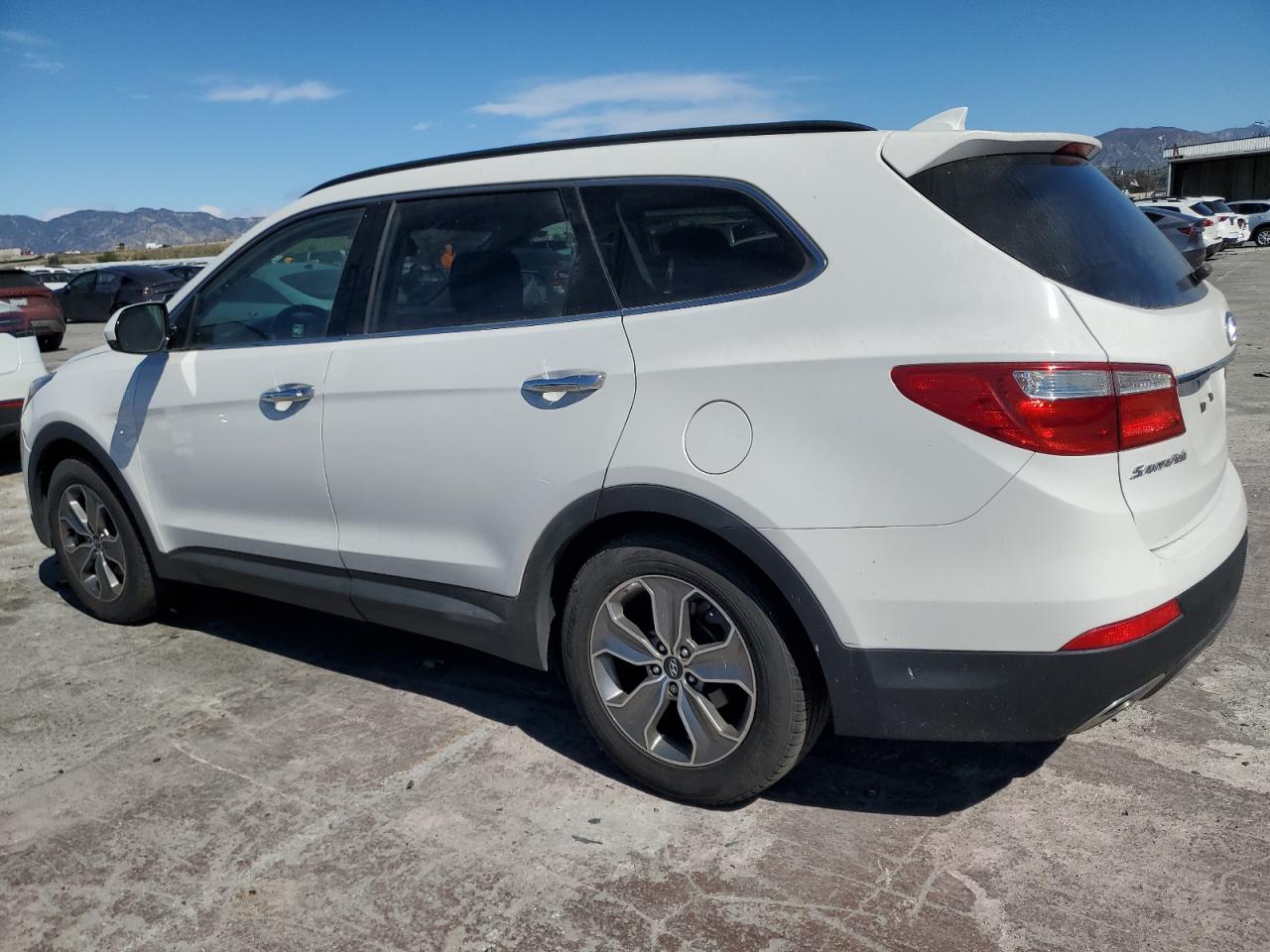 2013 Hyundai Santa Fe - Image 2