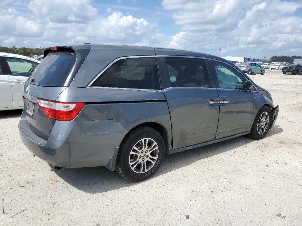 2013 Honda Odyssey - Image 3