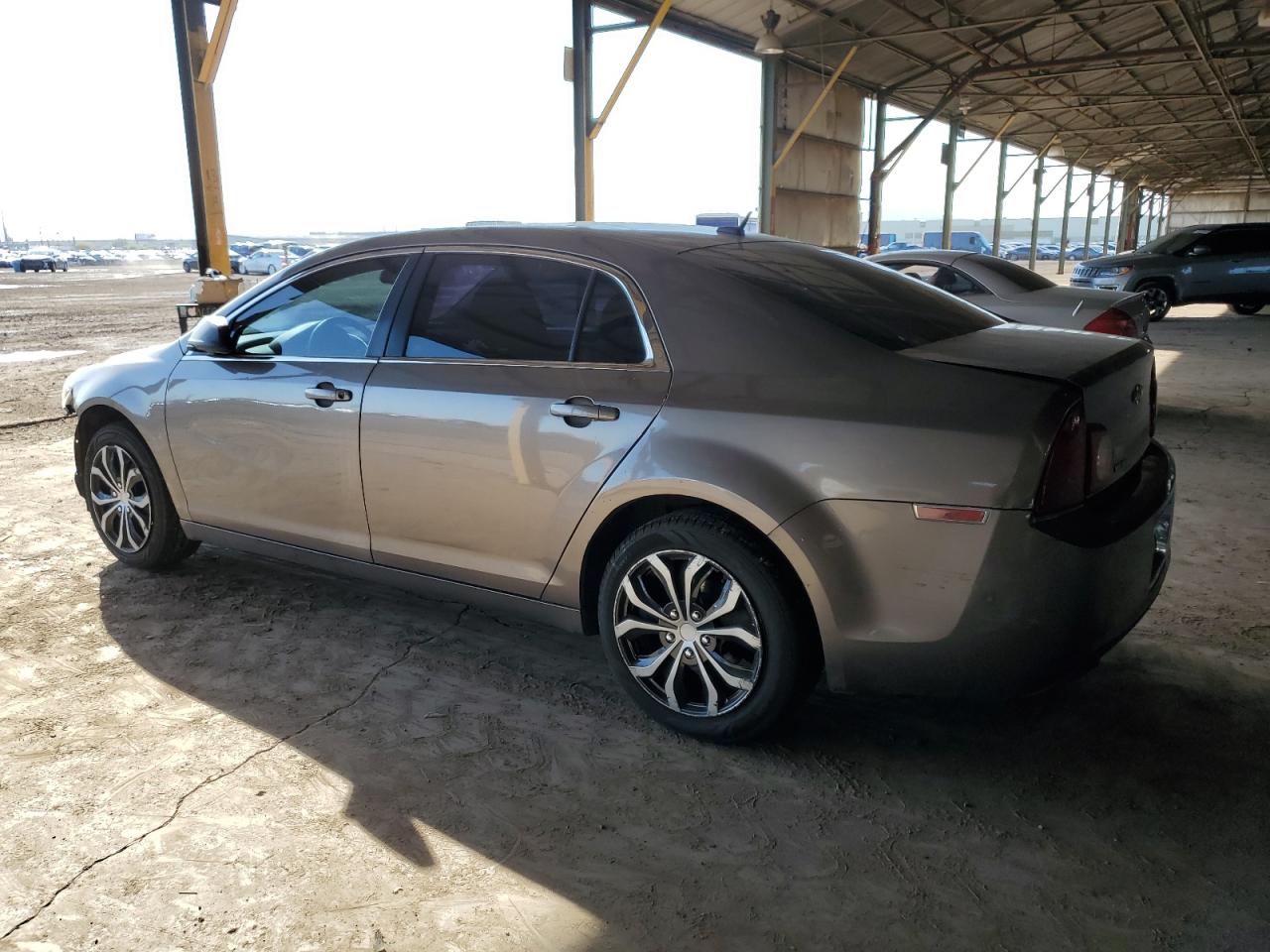 2010 Chevrolet Malibu - Image 2