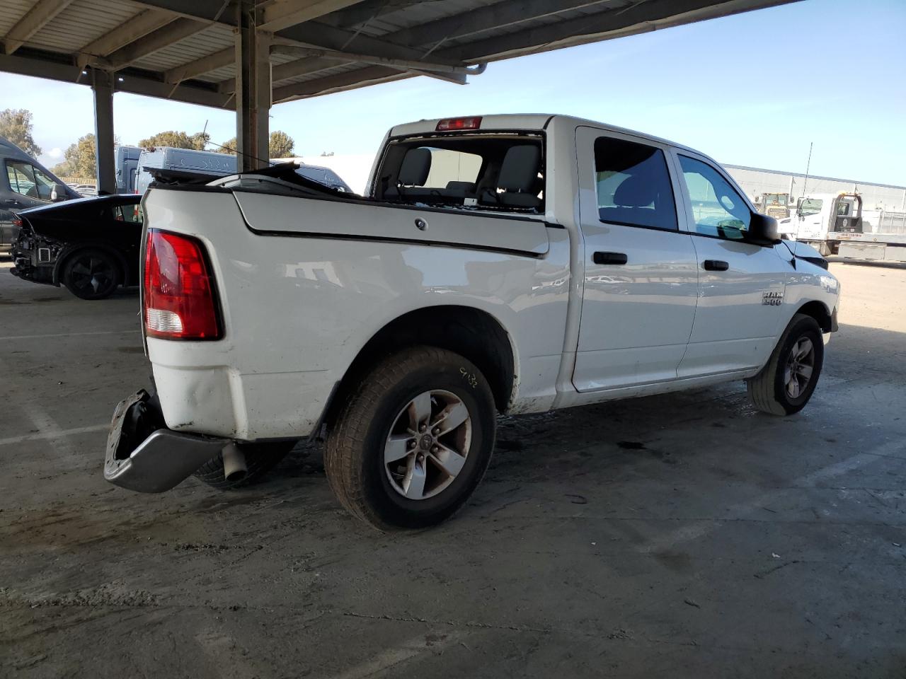 2018 RAM 1500 - Image 3