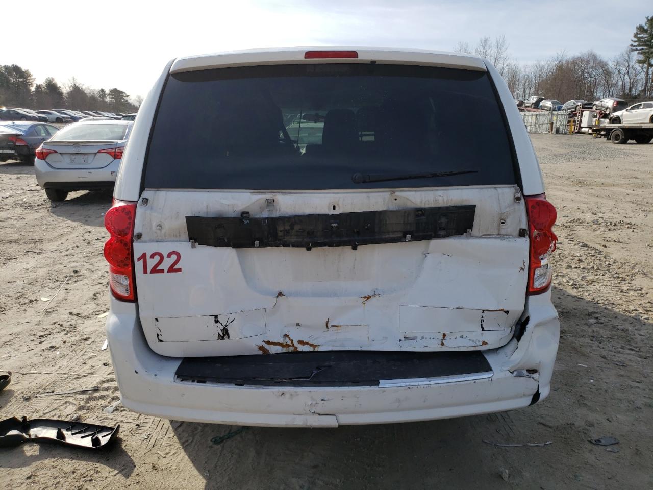 2017 Dodge Caravan - Image 6