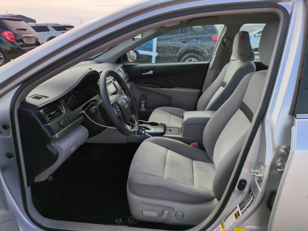2014 Toyota Camry - Image 7