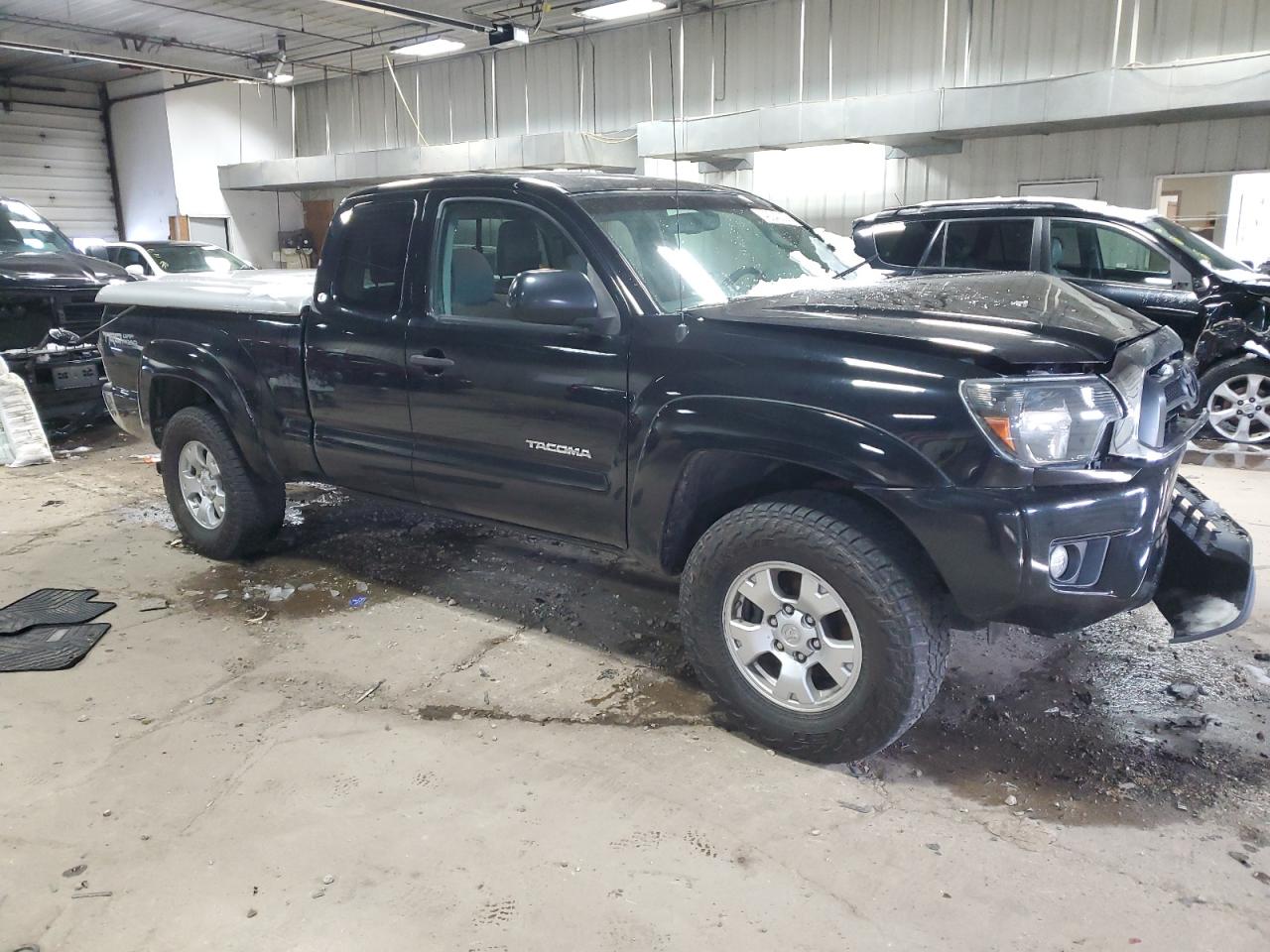 2013 Toyota Tacoma - Image 4