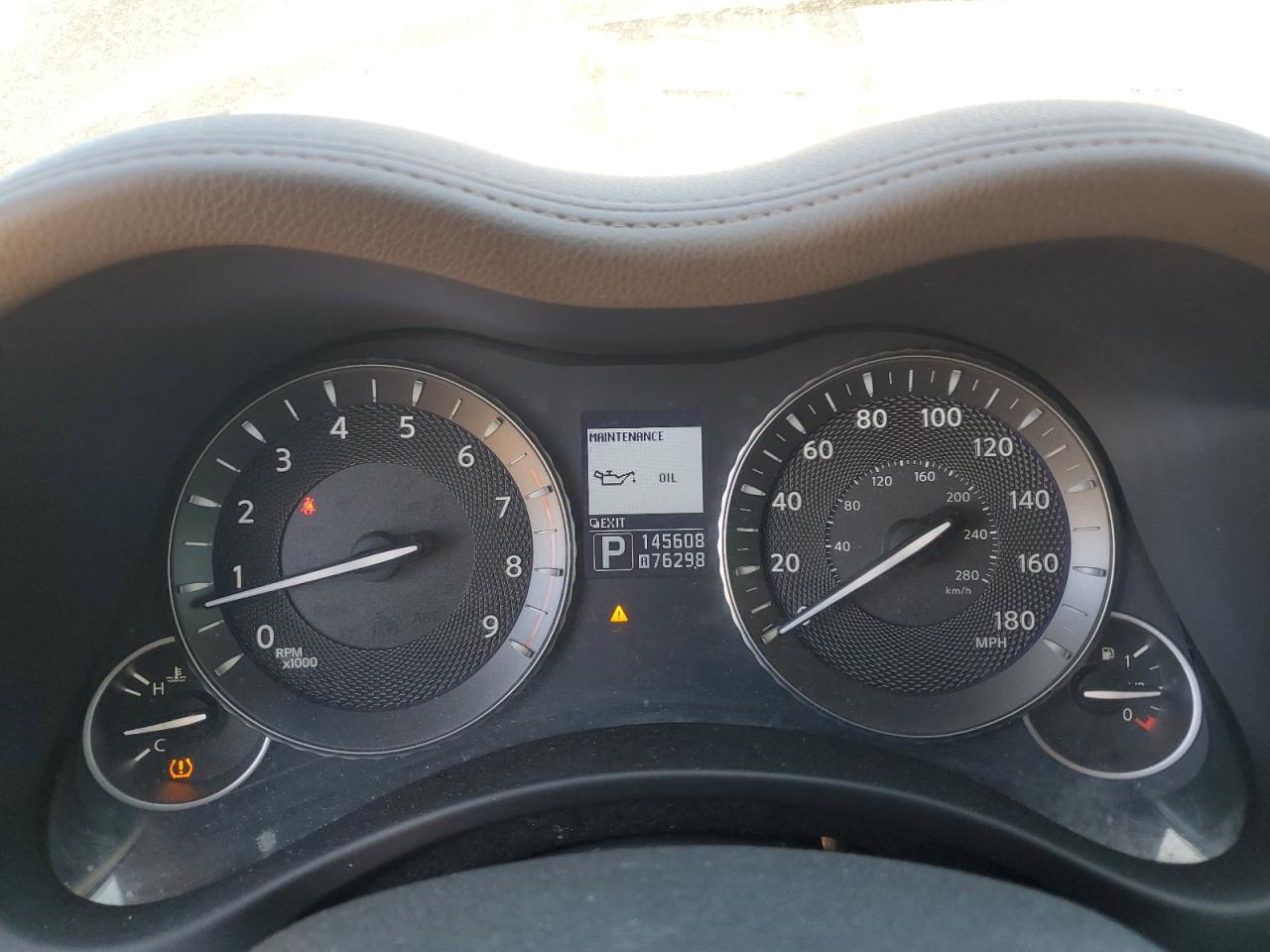 2012 Infiniti M - Image 9