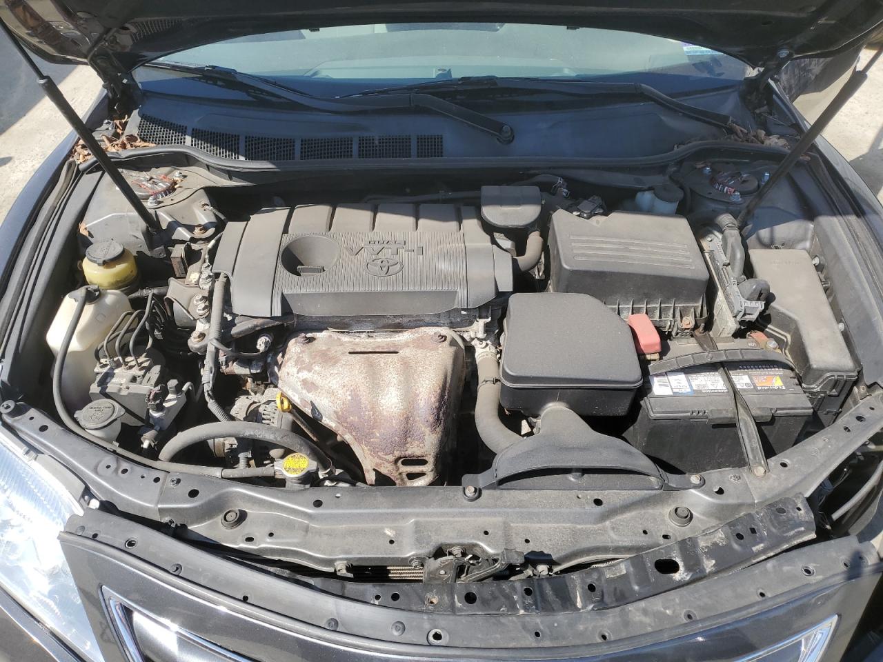 2011 Toyota Camry - Image 11