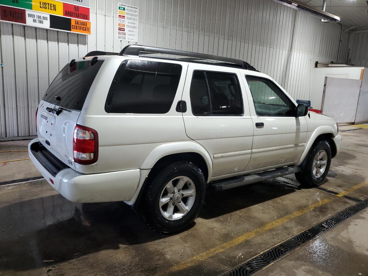 2003 Nissan Pathfinder - Image 3