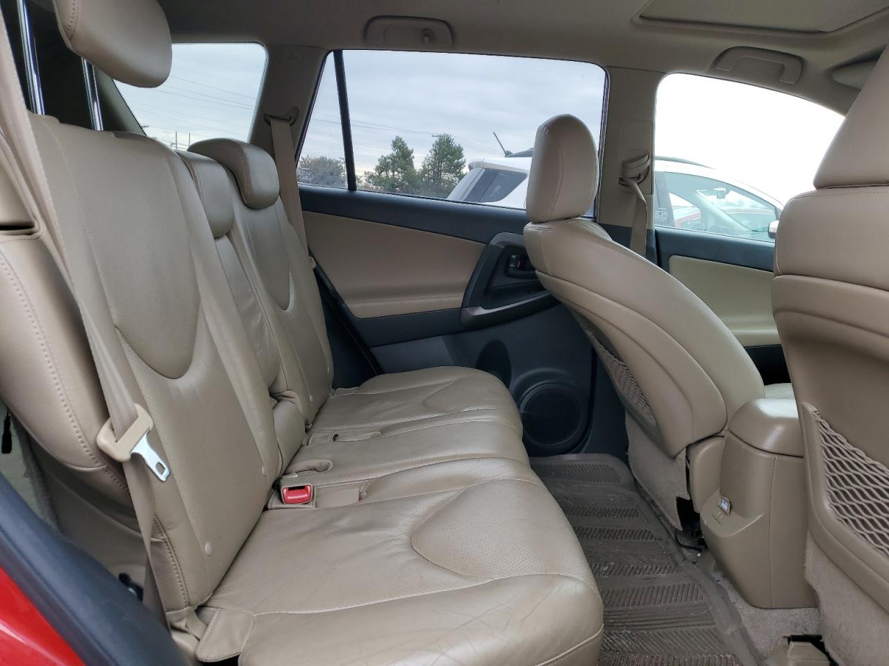 2010 Toyota RAV 4 - Image 11