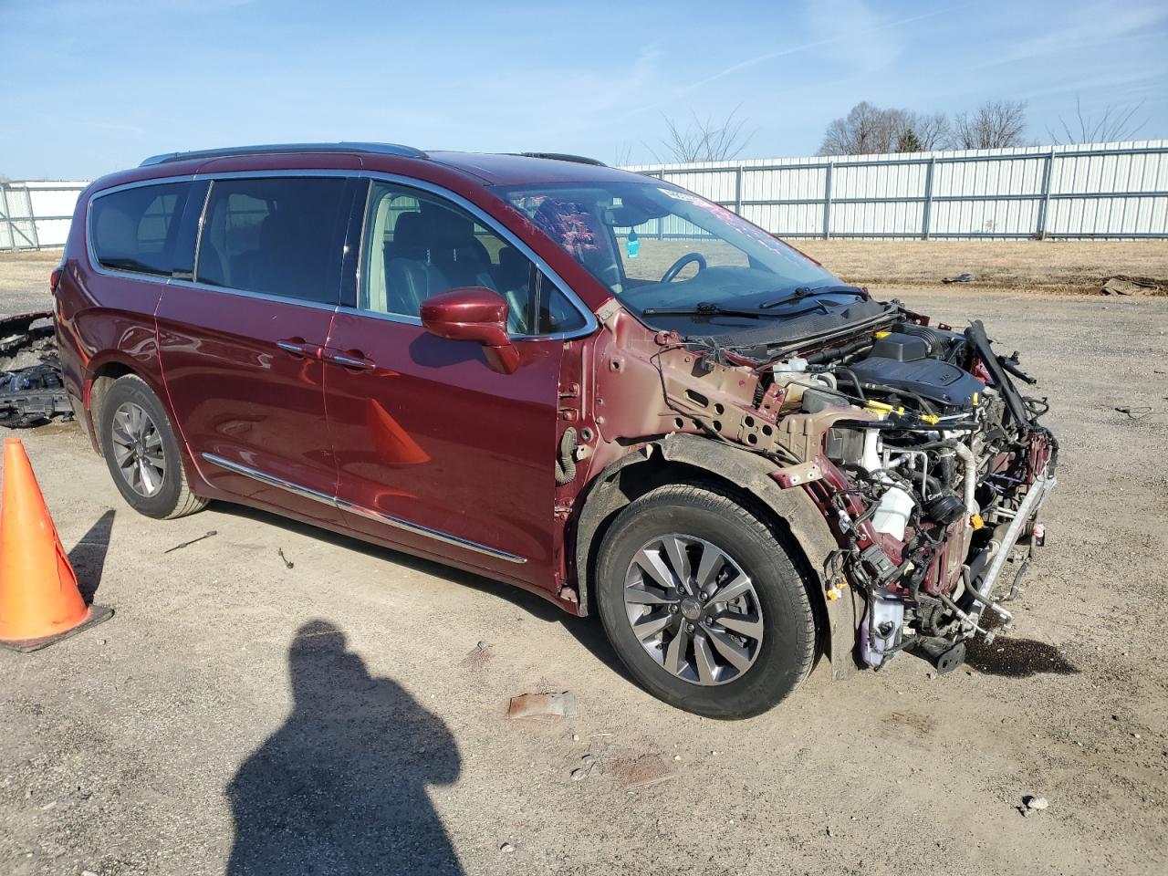 2020 Chrysler Pacifica - Image 4