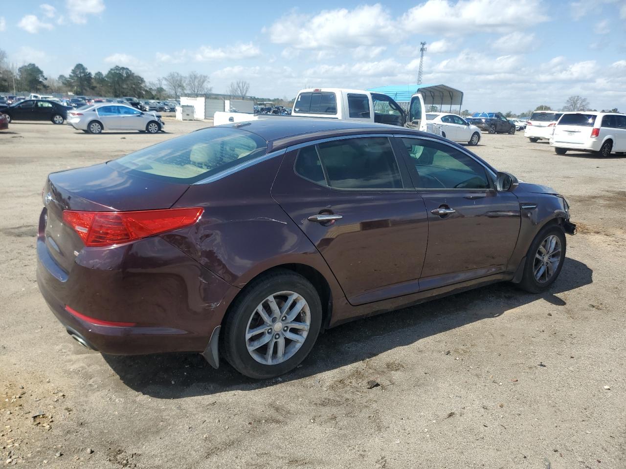 2012 Kia Optima - Image 3