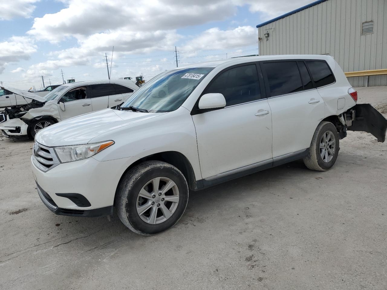 2011 Toyota Highlander - Image 1