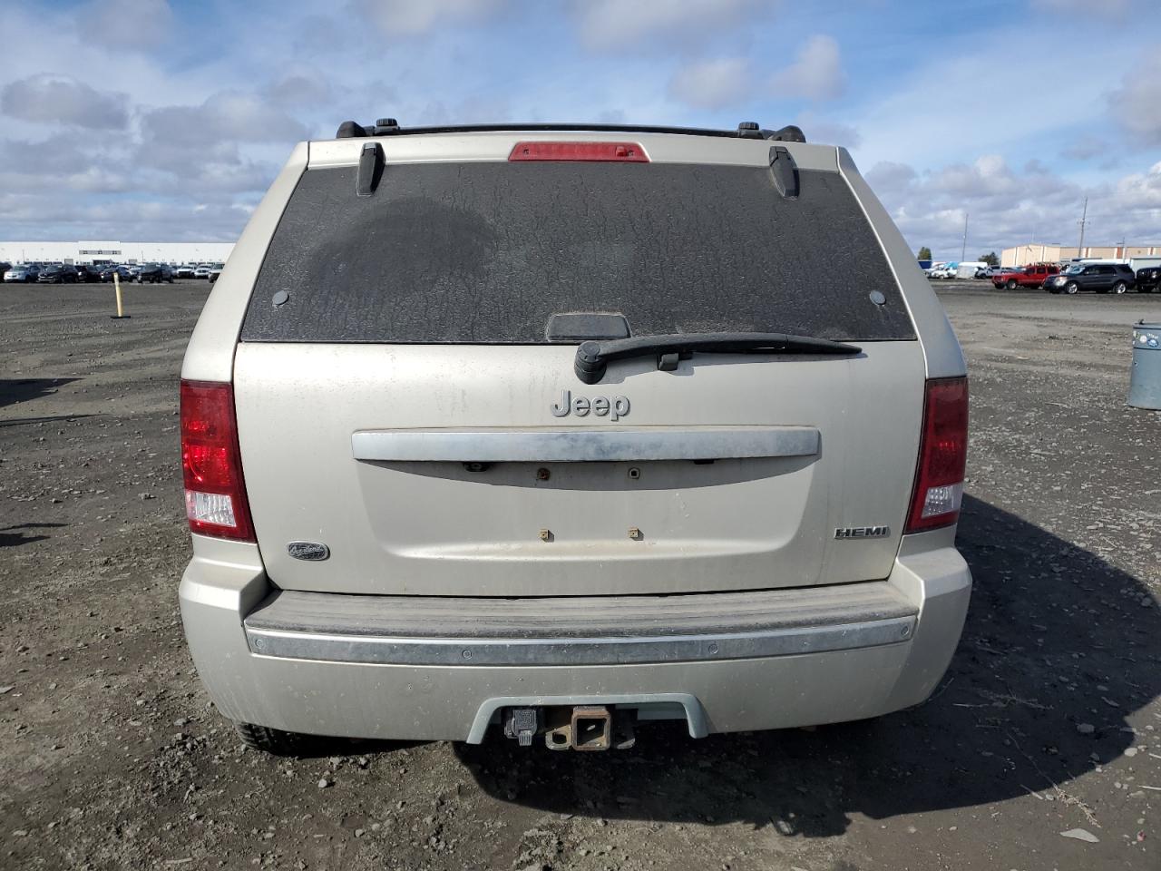 2007 Jeep Grand Cherokee - Image 6