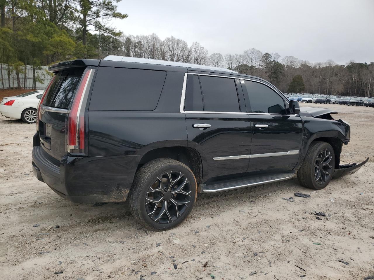 2019 Cadillac Escalade - Image 3
