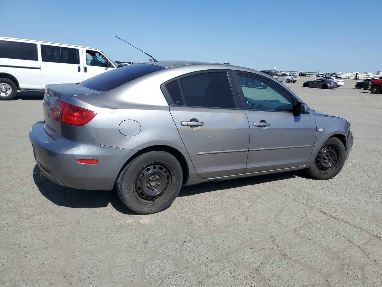 2006 Mazda 3 - Image 3