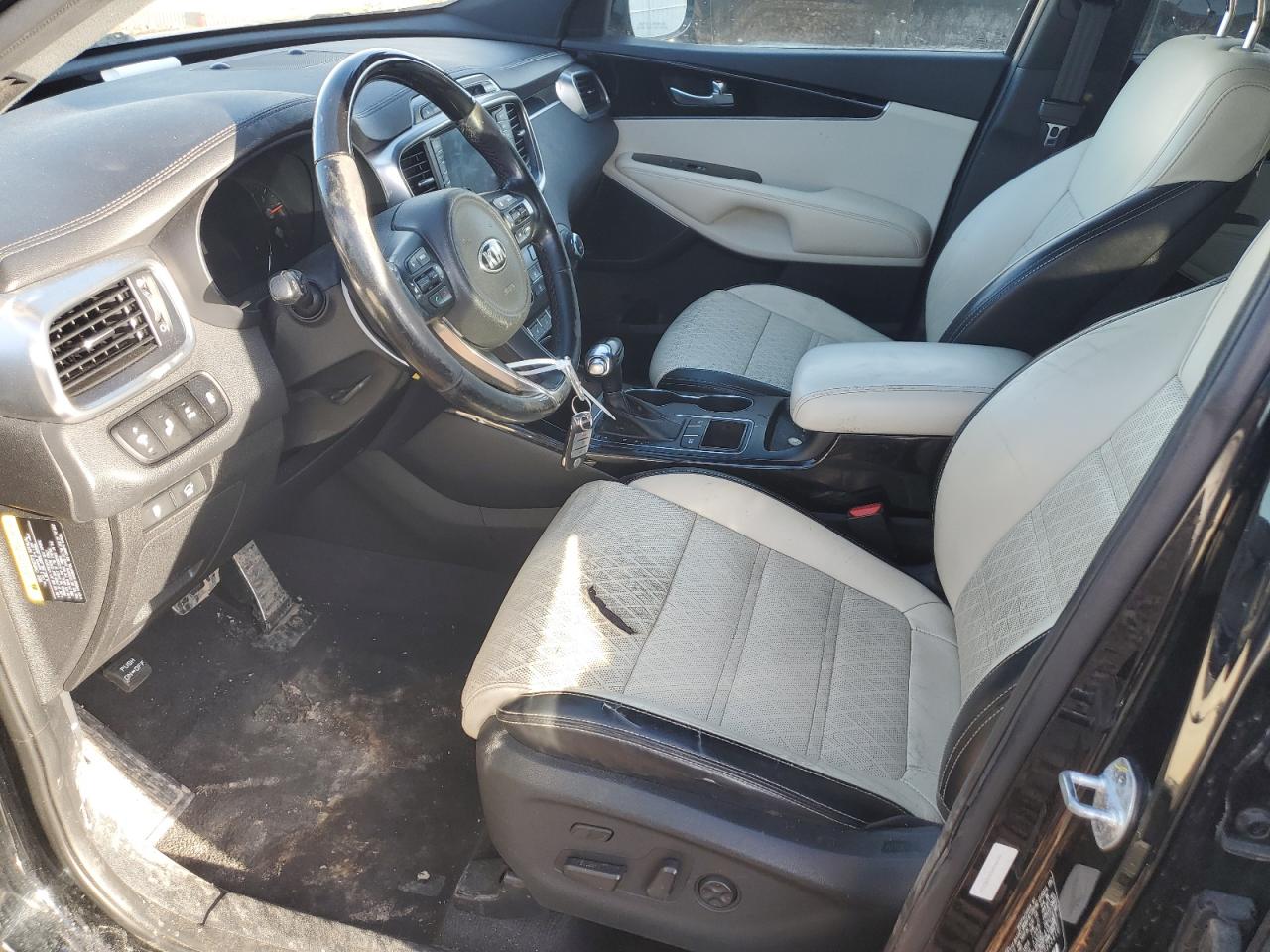 2016 Kia Sorento - Image 7